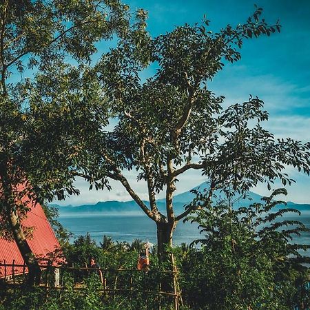 Hotel Denbencingah - Stylish Triangle Across The Beach Toyapakeh Exterior foto