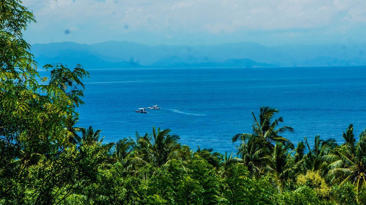 Hotel Denbencingah - Stylish Triangle Across The Beach Toyapakeh Exterior foto