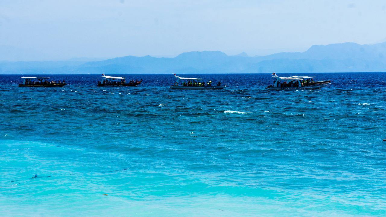 Hotel Denbencingah - Stylish Triangle Across The Beach Toyapakeh Exterior foto