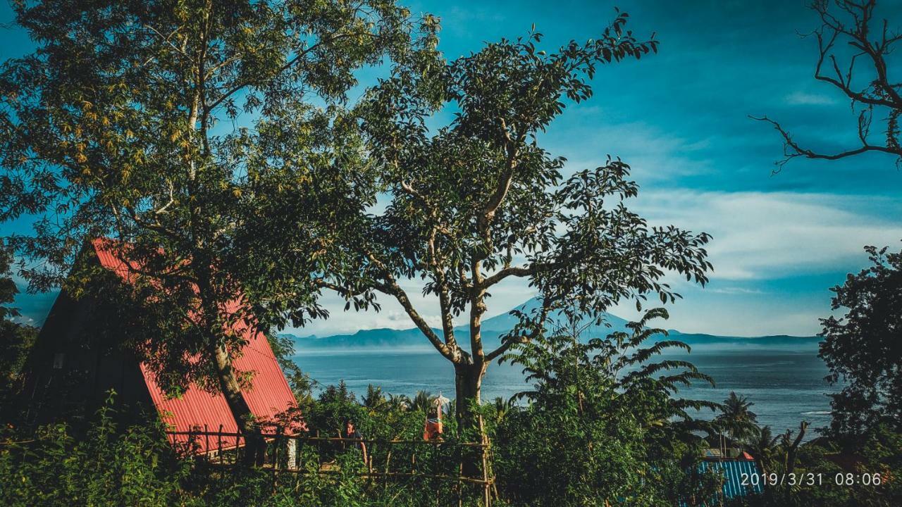 Hotel Denbencingah - Stylish Triangle Across The Beach Toyapakeh Exterior foto