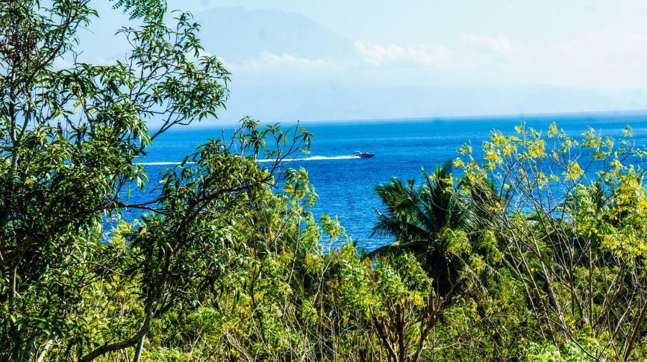 Hotel Denbencingah - Stylish Triangle Across The Beach Toyapakeh Exterior foto